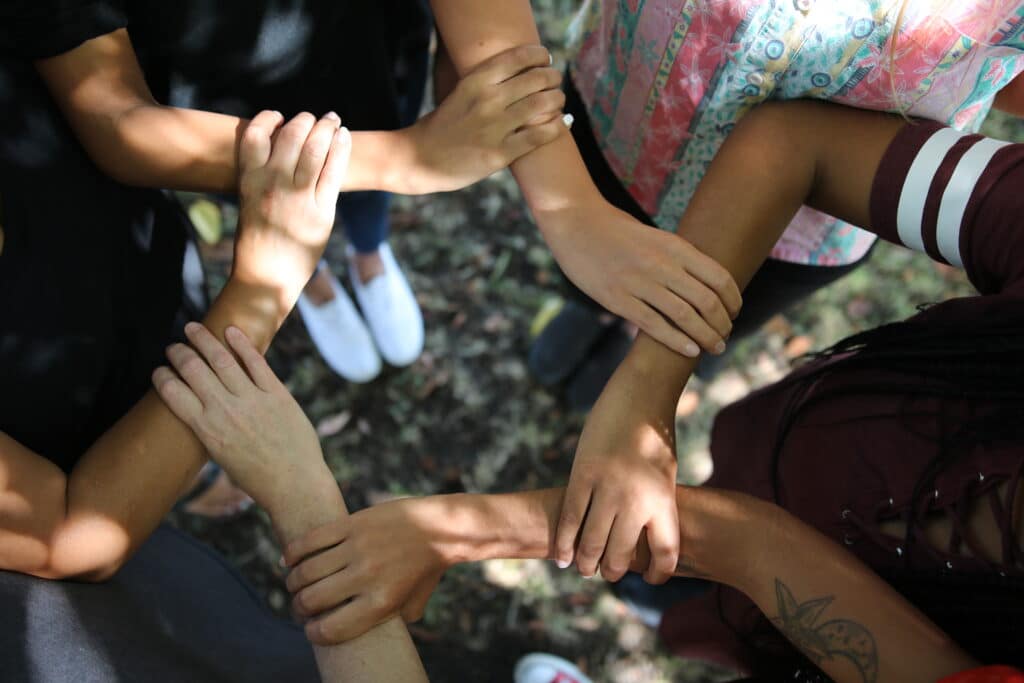 arms linked